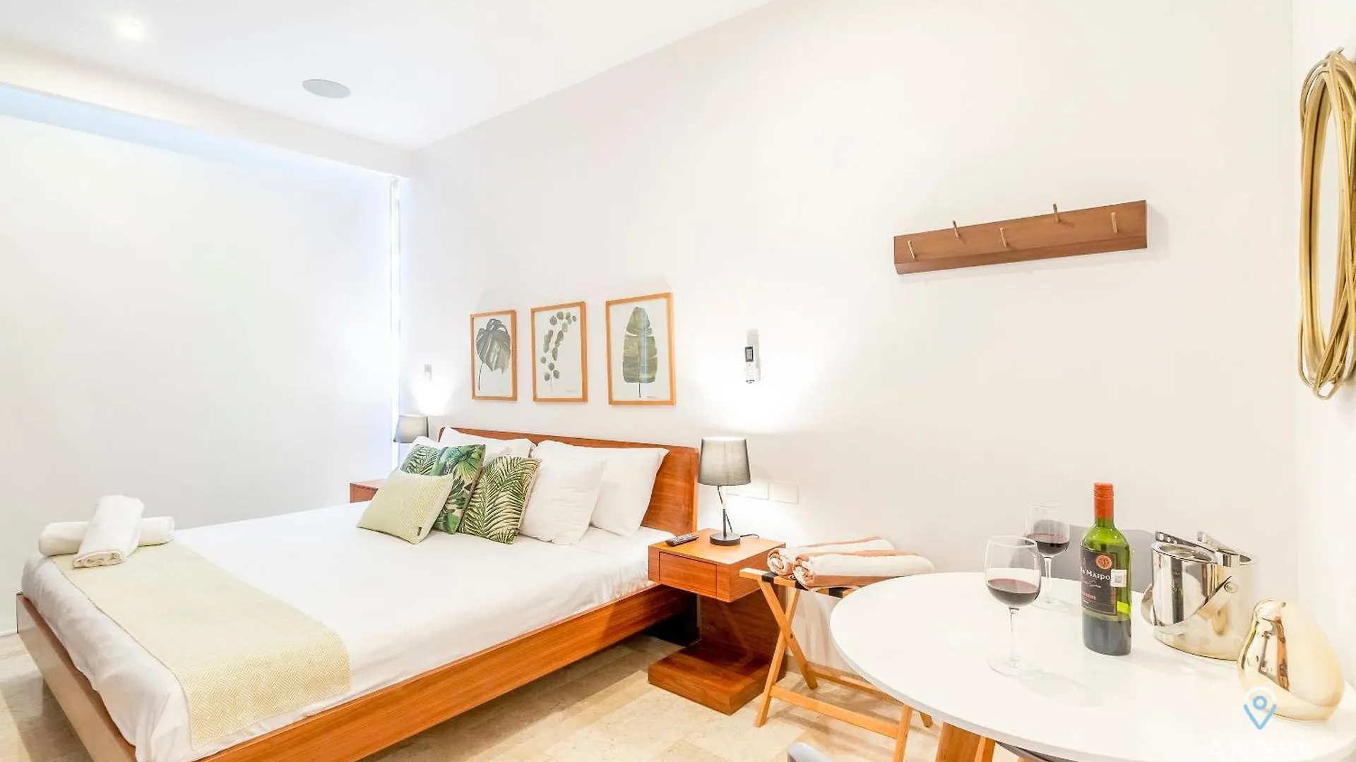 The Shore Condos Near 5Th Ave Playa del Carmen Daire